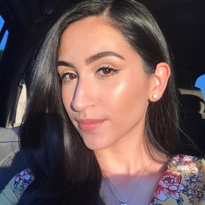 Meet your Posher, Kathia